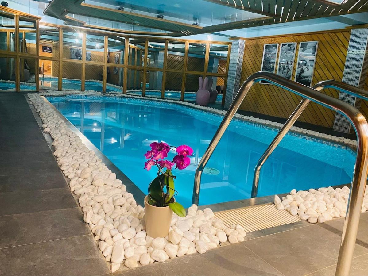 Hotel Le Labrador 1971 莱热 外观 照片